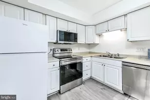 336 Roanoke Dr SE, Leesburg, VA 20175 - Photo 11