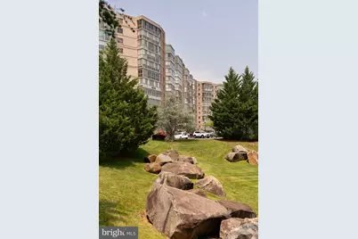 19355 Cypress Ridge Terrace #905, Leesburg, VA 20176 - Photo 7