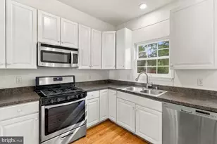 45547 Reading Terrace, Sterling, VA 20166 - Photo 5