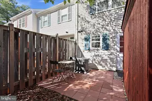 33 Alden Ct, Sterling, VA 20165 - Photo 19