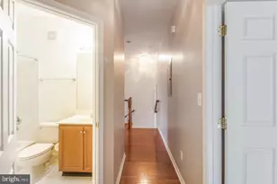 43935 Hickory Corner Terrace, Ashburn, VA 20147 - Photo 9