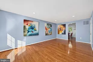 11 Wyatt Ct, Sterling, VA 20165 - Photo 5
