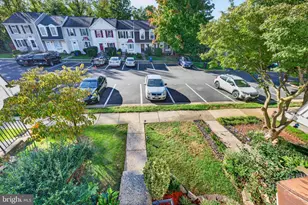11 Wyatt Ct, Sterling, VA 20165 - Photo 3