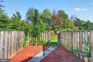 11 Wyatt Ct, Sterling, VA 20165 - Photo 23