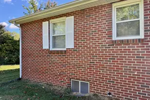 211 N 33 St, Purcellville, VA 20132 - Photo 21