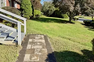 211 N 33 St, Purcellville, VA 20132 - Photo 11