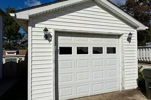 211 N 33 St, Purcellville, VA 20132 - Photo 9