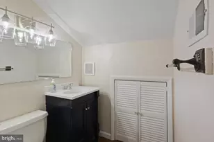 103 Farmington Ln, Sterling, VA 20164 - Photo 19