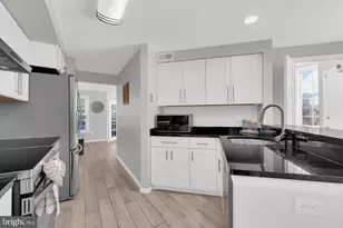 21178 Wildflower Square, Ashburn, VA 20147 - Photo 15