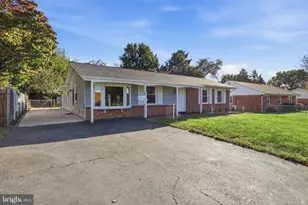 303 W Church Rd, Sterling, VA 20164 - Photo 3
