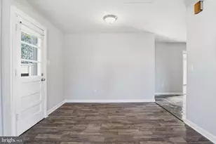 303 W Church Rd, Sterling, VA 20164 - Photo 7