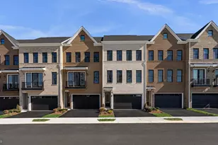 4 Picasso Square, Ashburn, VA 20148 - Photo 1