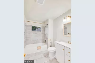 226 N Auburn Drive, Sterling, VA 20164 - Photo 13