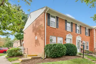 226 N Auburn Dr, Sterling, VA 20164 - Photo 31