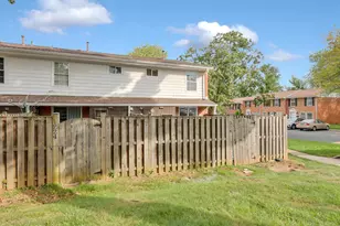 226 N Auburn Dr, Sterling, VA 20164 - Photo 21