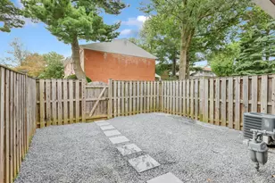 226 N Auburn Dr, Sterling, VA 20164 - Photo 19