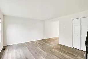 226 N Auburn Dr, Sterling, VA 20164 - Photo 7