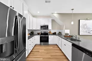 42665 Darala Dr, Ashburn, VA 20147 - Photo 9