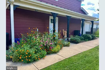 201 N 23rd Street #UNIT D, Purcellville, VA 20132 - Photo 3