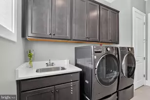 23677 Jayadev Ter, Ashburn, VA 20148 - Photo 63