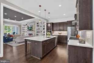 23677 Jayadev Ter, Ashburn, VA 20148 - Photo 31