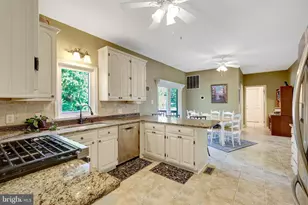 37804 Clearbrook Ln, Lovettsville, VA 20180 - Photo 11