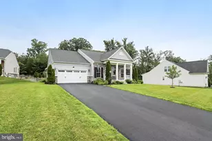 26798 Barnsley Pl, Chantilly, VA 20152 - Photo 7