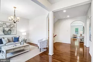 26798 Barnsley Pl, Chantilly, VA 20152 - Photo 9