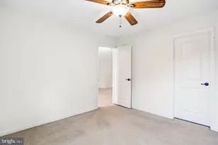 26798 Barnsley Pl, Chantilly, VA 20152 - Photo 55