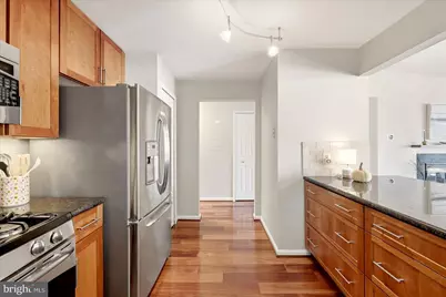44118 Natalie Terrace #302, Ashburn, VA 20147 - Photo 11