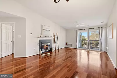 44118 Natalie Terrace #302, Ashburn, VA 20147 - Photo 5