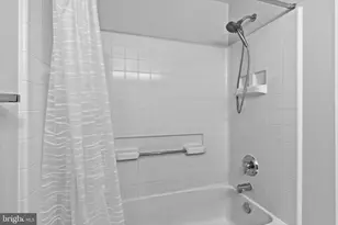 19365 Cypress Ridge Terrace, Leesburg, VA 20176 - Photo 17