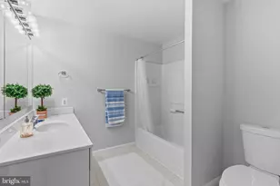 19365 Cypress Ridge Terrace, Leesburg, VA 20176 - Photo 15