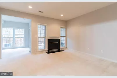 21927 Windy Oaks Square, Broadlands, VA 20148 - Photo 9