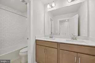 20815 Wood Dr, Sterling, VA 20166 - Photo 5