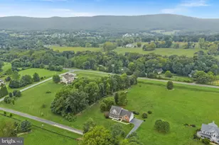 14147 Seyzal Ln, Purcellville, VA 20132 - Photo 17