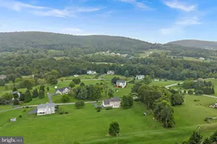 14147 Seyzal Ln, Purcellville, VA 20132 - Photo 3