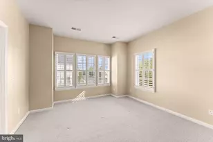 23005 Bulwark Terrace, Brambleton, VA 20148 - Photo 33