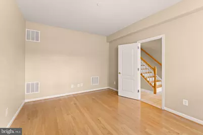 23005 Bulwark Terrace, Brambleton, VA 20148 - Photo 9