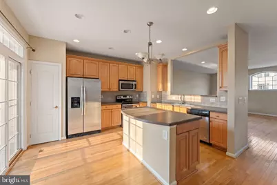 23005 Bulwark Terrace, Brambleton, VA 20148 - Photo 19