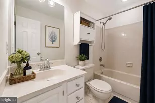 21208 Hedgerow Terrace, Ashburn, VA 20147 - Photo 7