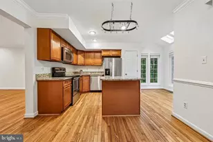 21208 Hedgerow Terrace, Ashburn, VA 20147 - Photo 13