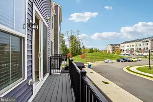 23099 Growler Sq, Ashburn, VA 20148 - Photo 13