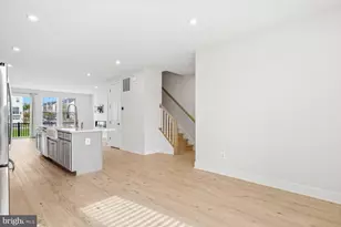 23099 Growler Sq, Ashburn, VA 20148 - Photo 11