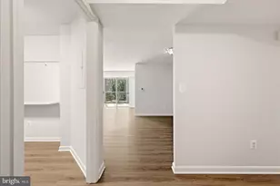 19385 Cypress Ridge Terrace, Leesburg, VA 20176 - Photo 13
