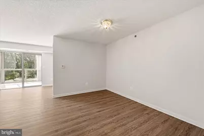 19385 Cypress Ridge Terrace #405, Leesburg, VA 20176 - Photo 29
