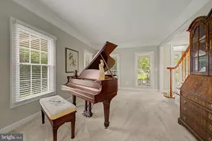 43691 Gallitzin Ln, Chantilly, VA 20152 - Photo 5