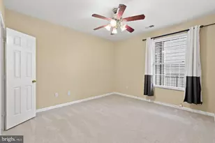 20447 Chesapeake Square, Sterling, VA 20165 - Photo 13