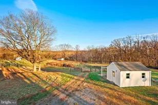 23766 Champe Ford (Barn Unit) Rd, Middleburg, VA 20117 - Photo 13