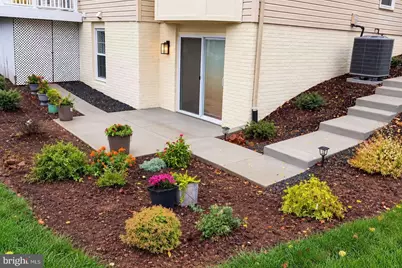 20820 Grainery Court #WALKOUT BASEMENT, Ashburn, VA 20147 - Photo 3